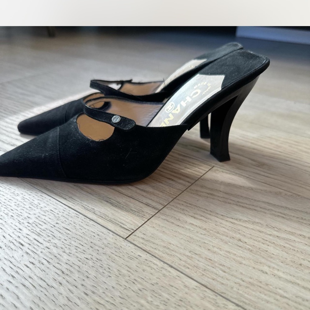 CHANEL Black Suede Heels - Picture 2 of 4